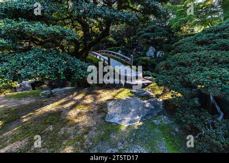 Oikeniwa Garden Kyoto Gyoen - Kyoto Imperial Palace  was a palace where successive emperors lived and conducted their political affairs for over 500 y Stock Photo