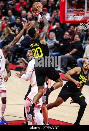 Utah Jazz forward John Collins (20) attempts a layup during the second ...