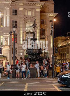 Piccadilly Circus, Shaftsbury Memorial (Eros) and Criterion Theatre, London Stock Photo