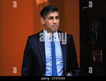 London, UK. 07th Nov, 2023. Rishi Sunak, British Prime Minister, exits 10 Downing Street to go to the Houses of Parliament for the State Opening today. Credit: Imageplotter/Alamy Live News Stock Photo