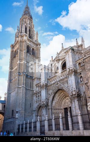 Gothic tower of Toledo Cathedral (Catedral Primada Santa María de Toledo), Place Consistorio, Toledo, Castilla–La Mancha, Kingdom of Spain Stock Photo