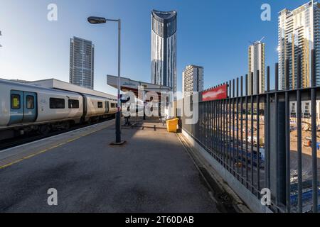 A Thames Link train in Elephant and Castle Overground Station in South London. Stock Photo