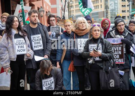 Detroit, Michigan, USA. 7th Nov, 2023. Members and supporters of Jewish Voice for Peace held a vigil outside Congressman Shri Thanedar's office, calling for him to support a ceasefire in the war in Gaza. The group said Gaza is a 'graveyard for children.' Credit: Jim West/Alamy Live News Stock Photo