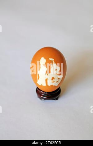 Egg carving craftwork Stock Photo - Alamy