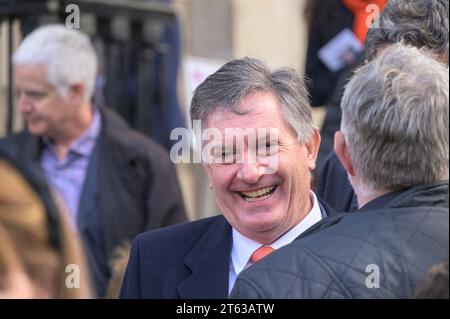 Simon McCoy (TV news presenter at GB News, formerly BBC and Sky ...