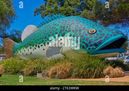 Swan Hill, Victoria, Australia, Big things Australia, Arnold the Big ...