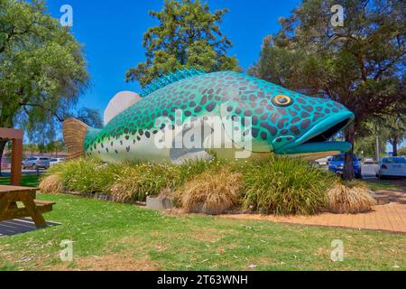 Swan Hill, Victoria, Australia, Big things Australia, Arnold the Big ...
