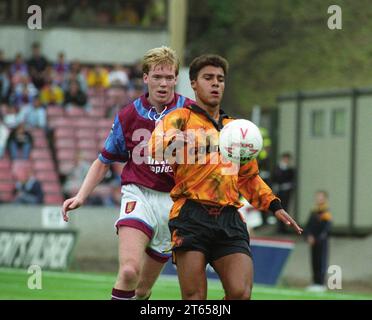 WOLVES V ASTON VILLA AT MOLINEUX 9/8/92 Mark Burke and Steve Staunton Stock Photo