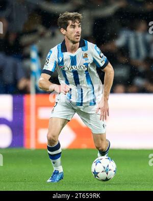 San Sebastian, Spain. 08th Nov, 2023. Aritz Elustondo of Real Sociedad Credit: PRESSINPHOTO SPORTS AGENCY/Alamy Live News Stock Photo