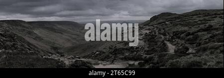 A Peak District Landscape Panorama Photo From Kinder Scout Showing Grindslow Knoll And Grindsbrook Clough Stock Photo