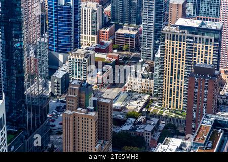 875 North Michigan Avenue is the address of the John Hancock Center. From the viewing platform on the 94th floor, you have a good overview of Chicago's buildings. Chicago, United States Stock Photo