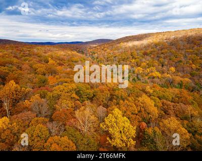 Scenic aerial overview of upstate New York foliage Hudson Valley Stock Photo