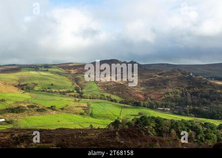 Looking over to Ramshaw Rocks from Hen Cloud, Staffordshire Peak District, England Stock Photo