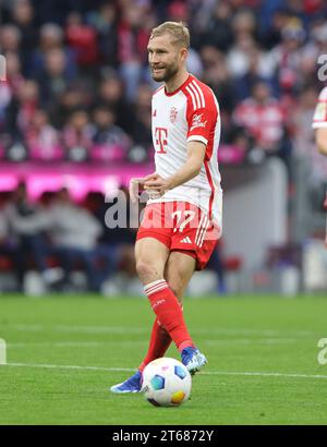 Munich Munich, Deutschland. 28th Oct, 2023. firo: October 28th, 2023, football, soccer, 1st league, 1st Bundesliga, season 2023/2024, FC Bayern Munich Muenchen - Darmstadt 98 8:0 FCB Konrad Laimer, individual action, Credit: dpa/Alamy Live News Stock Photo