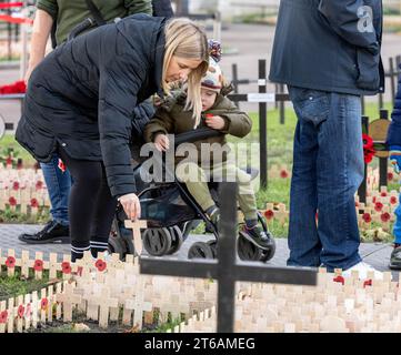 London, UK. 09th Nov, 2023. Westminster Abbey Field of remembrance open to the public Credit: Ian Davidson/Alamy Live News Stock Photo