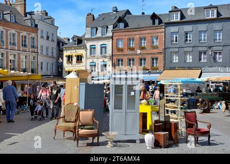 Antiques and collectables on a Flea Market (Brocante) Place Sainte Catherine, Honfleur, Calvados, Basse Normandie, Normandy, France, Europe Stock Photo