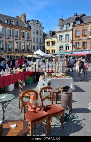 Antiques and collectables on a Flea Market (Brocante) Place Sainte Catherine, Honfleur, Calvados, Basse Normandie, Normandy, France, Europe Stock Photo