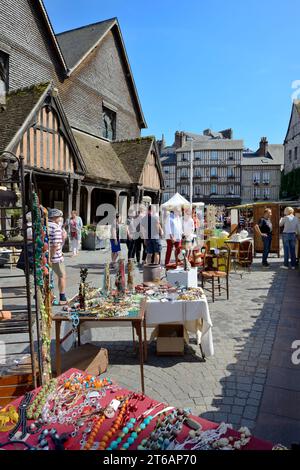 Antiques and collectables on a Flea Market (Brocante) Place Sainte Catherine, Honfleur, Calvados, Basse Normandie, Normandy, France, Europe Stock Photo