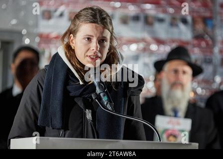 Hamburg, Germany. 09th Nov, 2023. Luisa Neubauer, climate protection activist and publicist, speaks during the commemorative event to mark the 85th anniversary of the pogrom night of November 9 on Joseph-Carlebach-Platz. On the night of November 9-10, 1938, the Nazis burned down synagogues across Germany, abused Jews and vandalized their homes and businesses. The pogrom night was the prelude to the systematic extermination of the Jewish population under National Socialism. Credit: Georg Wendt/dpa/Alamy Live News Stock Photo