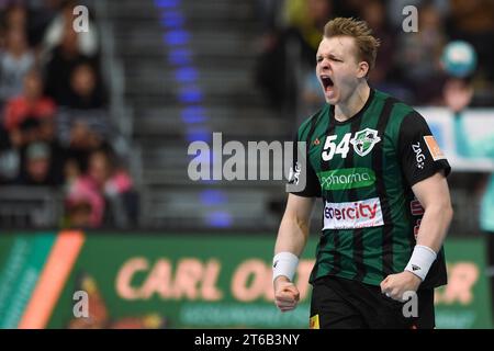 Hanover, Germany. 09th Nov, 2023. Handball: Bundesliga, TSV Hannover-Burgdorf - THW Kiel, Matchday 12, ZAG Arena. Hannover's Justus Fischer gesticulates. Credit: Swen Pförtner/dpa/Alamy Live News Stock Photo