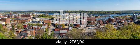 Dubuque, IA - 17 October 2023: High angle panorama of the cityscape from the elevator station with Mississippi river in the distance in Iowa Stock Photo