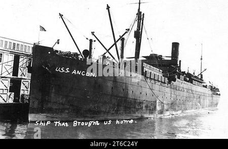 USS Ancon (ID - 1467) Stock Photo