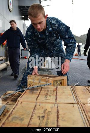 USS George Washington operations 150226 Stock Photo - Alamy