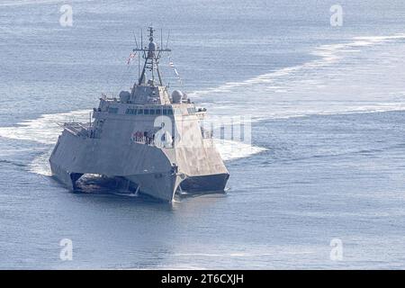 USS Canberra (LCS-30) departs San Diego, California (USA), 19 April 2023 (230419 Stock Photo