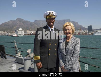 USS Carney (DDG 64) 200316 Stock Photo