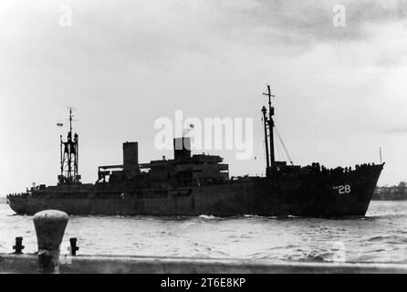 USS Hydrus (AKA-28) underway in New York Harbor (USA), circa in March 1946 Stock Photo