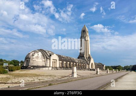 Ossuary of Douaumont and military cemetery for French and German soldiers of the First World War 1914, 1918, Verdun, Departement Meuse, Grand Est Stock Photo