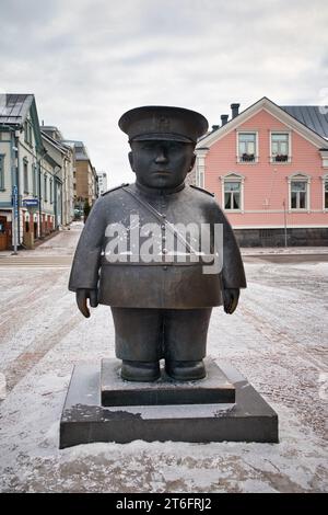 The statue of Toripolliisi in Oulu, Finland Stock Photo