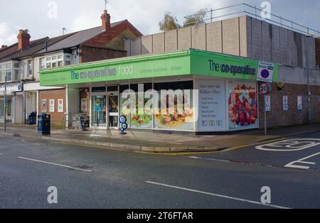 Local Co-operative corner shop in Winter Road, Southsea Stock Photo