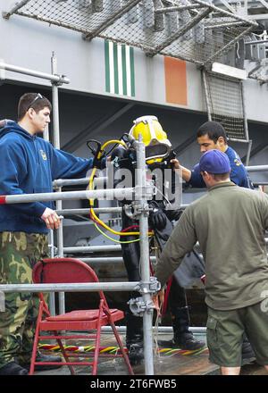 USS Theodore Roosevelt operations 150310 Stock Photo