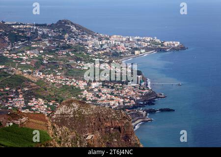 View of the cliffs, Cabo Girao, Camara de Lobos, south coast, Madeira, Portuga from the glass-bottom skywalk viewing platform Stock Photo