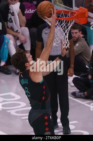 WASHINGTON, DC - NOVEMBER 10: Washington Wizards forward Deni Avdija (8) scores during a NBA game between the Washington Wizards and the Charlotte Hornets on November 10, 2023, at Capital One Arena, in Washington, DC.  (Photo by Tony Quinn/SipaUSA) Stock Photo