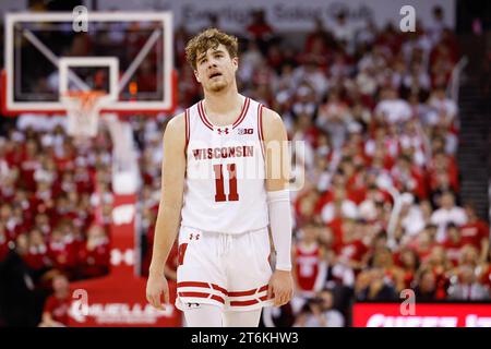 November 10, 2023: Wisconsin Badgers guard Max Klesmit (11) during the NCAA basketball game between the Tennessee Volunteers and the Wisconsin Badgers at the Kohl Center in Madison, WI. Darren Lee/CSM Stock Photo