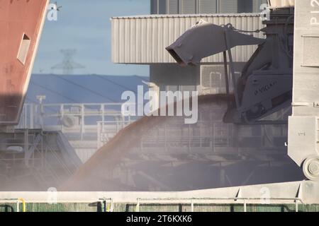 Cargo ship loading grain at grain elevator terminal in Port of Gdansk, Poland © Wojciech Strozyk / Alamy Stock Photo Stock Photo