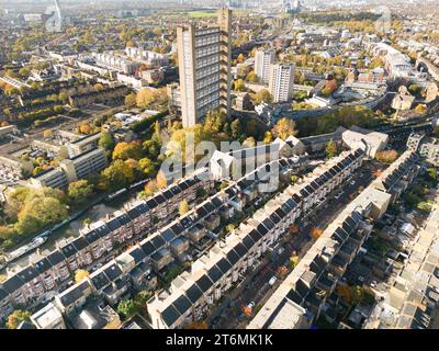 Trellick Tower is a Grade II* listed tower block on the Cheltenham Estate in North Kensington, London Stock Photo