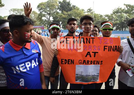 November 11, 2023, Kolkata, West Bengal, India: Cheerful spectators entering into the Eden Gardens stadium in Kolkata for England vs Pakistan, ICC Cricket World Cup 2023, one day match. (Credit Image: © Biswarup Ganguly/Pacific Press via ZUMA Press Wire) EDITORIAL USAGE ONLY! Not for Commercial USAGE! Credit: ZUMA Press, Inc./Alamy Live News Stock Photo