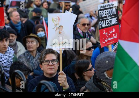 London, UK. 11th Nov 2023. Palestine Protest March, London, UK Credit: Mary-Lu Bakker/Alamy Live News Stock Photo