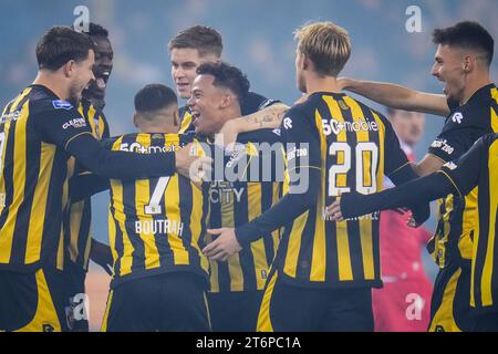 ARNHEM, NETHERLANDS - NOVEMBER 11: Million Manhoef of Vitesse celebrates after scoring his team's first goal with his team mates during the Dutch Eredivisie match between Vitesse and FC Groningen at the GelreDome on November 11, 2023 in Arnhem, Netherlands (Photo by Rene Nijhuis/Orange Pictures) Stock Photo