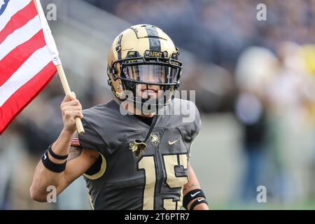 November 11, 2023: Army Black Knights wide receiver Noah Short (15) before the NCAA football game between the Holy Cross Crusaders and the Army Black Knights at Michie Stadium in West Point, NY. Mike Langish/CSM Stock Photo