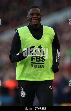 Leicester City's Patson Daka warms up during the Sky Bet Championship match between Middlesbrough and Leicester City at the Riverside Stadium, Middlesbrough on Saturday 11th November 2023. (Photo: Mark Fletcher | MI News) Stock Photo