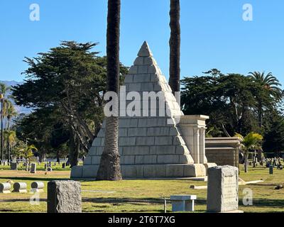 November 11, 2023, Santa Barbara, California, U.S: SAHLBERG MAUSOLEUM at Santa Barbara Cemetery (Credit Image: © Amy Katz/ZUMA Press Wire) EDITORIAL USAGE ONLY! Not for Commercial USAGE! Stock Photo