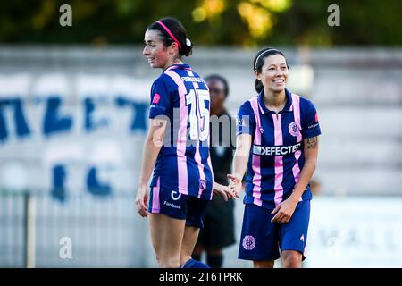 Phoebe Read (15 Dulwich Hamlet) and Lucy Monkman (14 Dulwich Hamlet) Stock Photo
