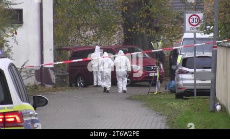 12 November 2023, Brandenburg, Vieritz: Forensics officers investigate the crime scene. Following the death of an armed man during a large-scale operation in the municipality of Milower Land in Brandenburg, the police found numerous dangerous objects on the site. Photo: Cevin Dettlaff/TNN/dpa Stock Photo