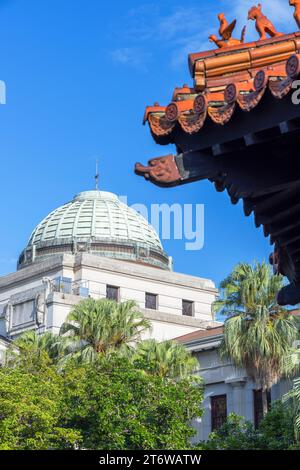 Pagoda and National Taiwan Museum in 228 Peace Memorial Park, Taipei, Taiwan Stock Photo