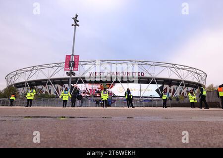 London, UK. London Stadium, London, UK. 12th Nov, 2023. Premier League Football, West Ham United versus Nottingham Forest; Stewards stand in front of the London Stadium Credit: Action Plus Sports/Alamy Live News Credit: Action Plus Sports Images/Alamy Live News Stock Photo