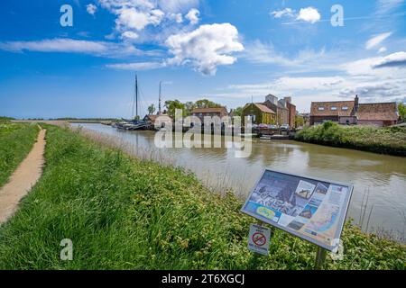 Snape Maltings sits on the bank of the River Alde, surrounded by an Area of Outstanding Natural Beauty, Snape, Suufolk, England Stock Photo